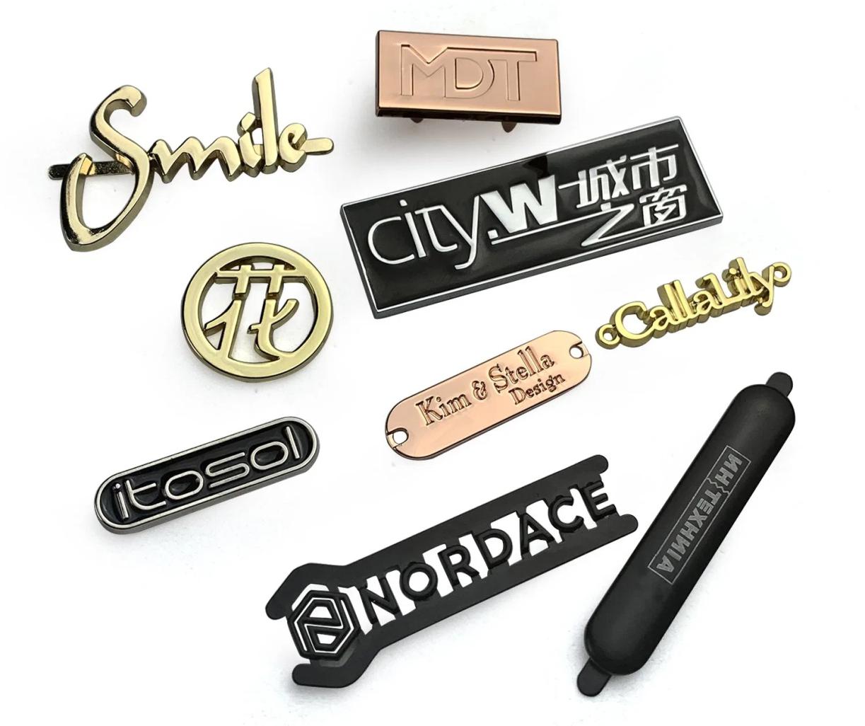 METAL CLOTHING LABEL 17 
